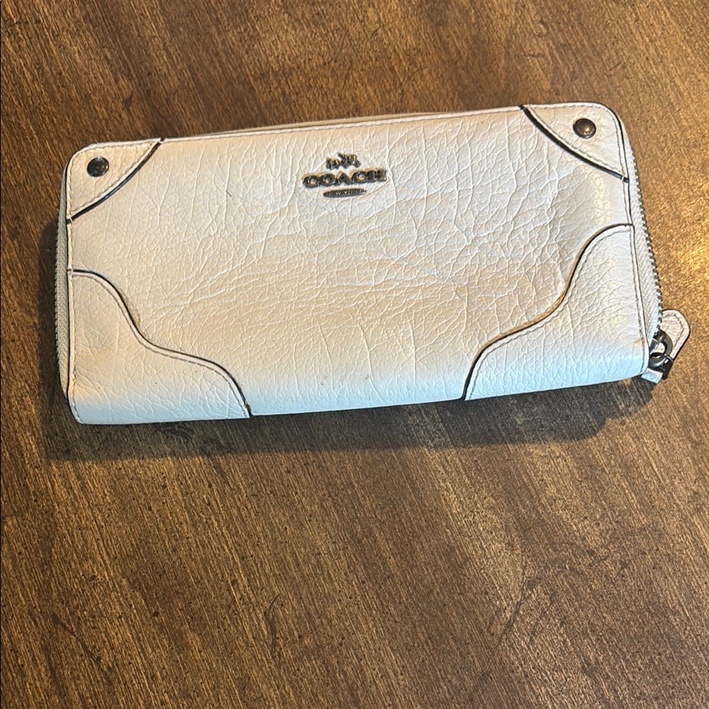 Coach White Leather Wallet with Textured Finish